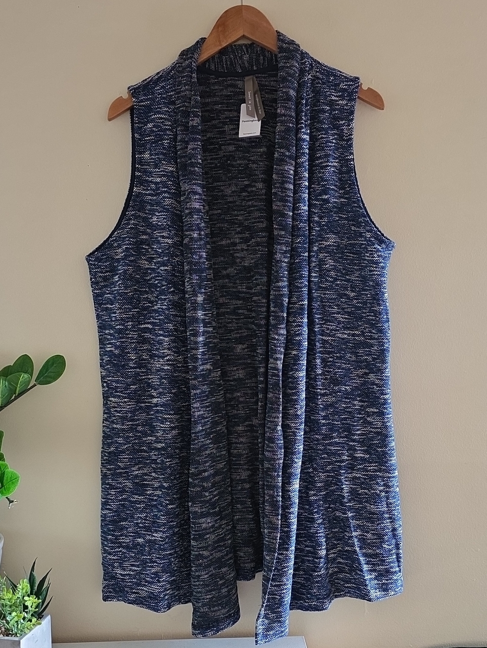 Penningtons BNWT Knit Sleeveless Open Front Cardigan - 1X